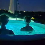 Lux Vista Vigneti Unesco-piscina E Idromassaggio Βίλα