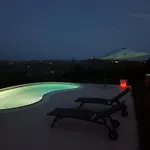 Lux Vista Vigneti Unesco-piscina E Idromassaggio Βίλα