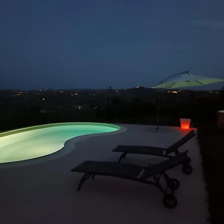 Lux Vista Vigneti Unesco-piscina E Idromassaggio Βίλα