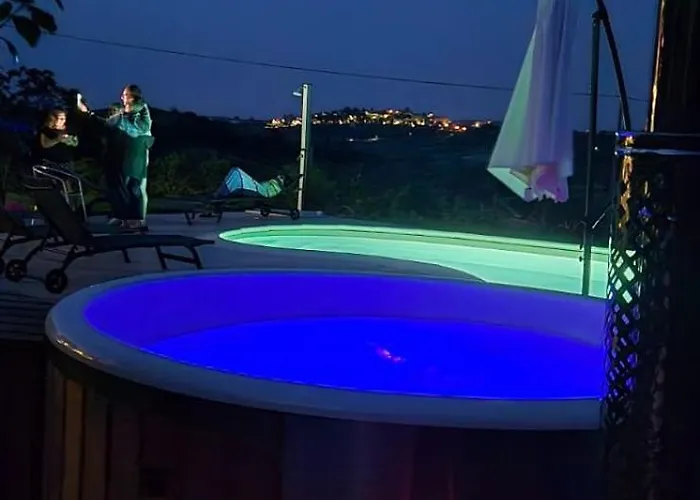 Villa Lux Vista Vigneti Unesco-piscina E Idromassaggio Agliano Terme